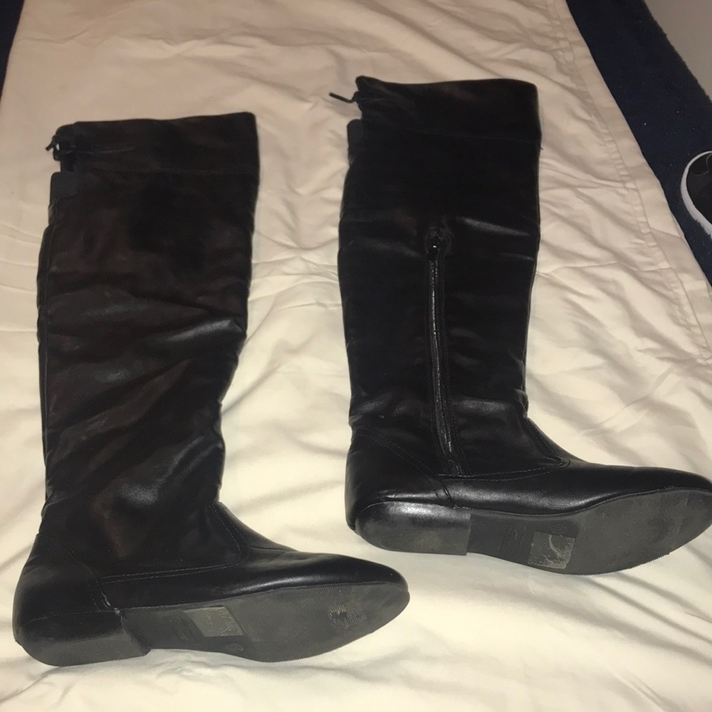 Black boots